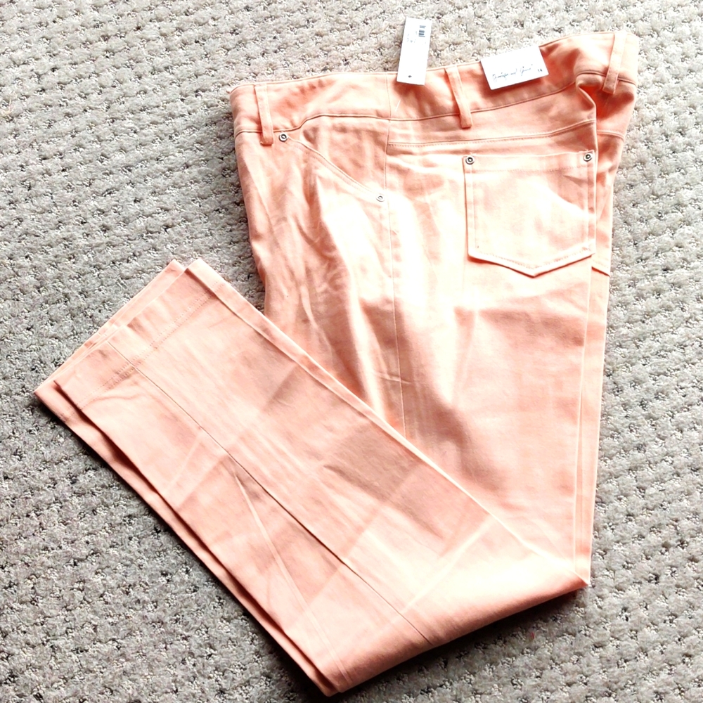 NWT Jennifer and Grace peach color jeans pants